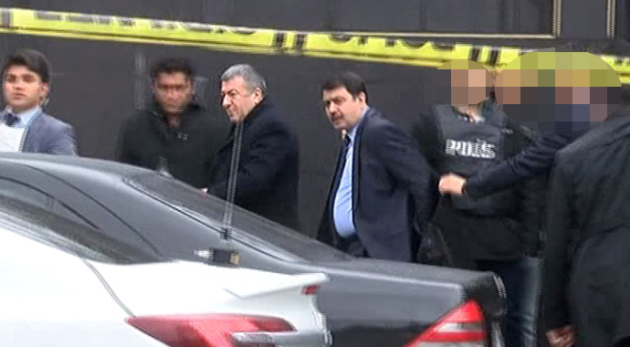 Bayrampaşa'da çevik kuvvete hain saldırı! (Son durum)