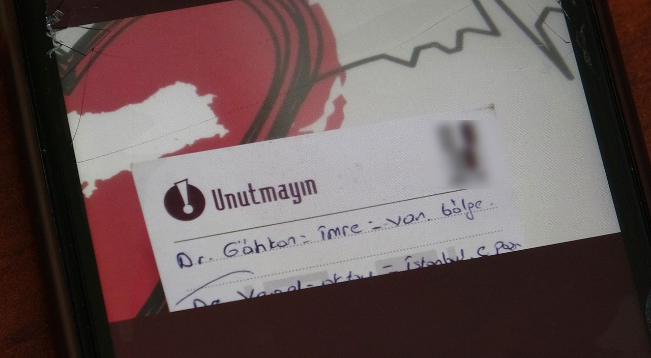 Vanlı doktorun adıyla başı dertte! Ne yazabiliyor, ne de okuyabiliyorlar Vanlı doktorun adıyla başı dertte! Ne yazabiliyor, ne de okuyabiliyorlar