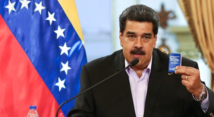 Nicolas Maduro: Vatan haini olmayacağım