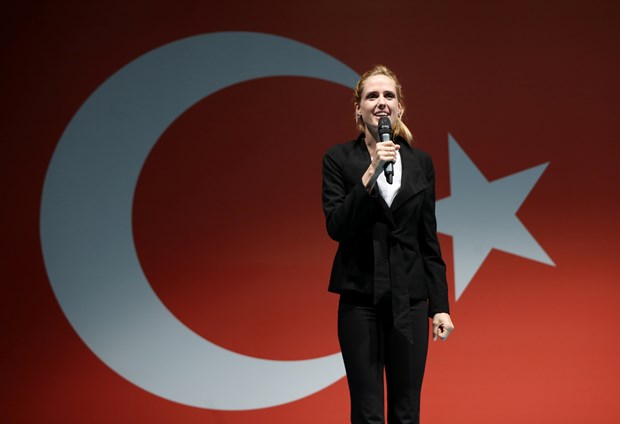 Wilma Elles: Cumhurbaşkanı Erdoğan beni tebrik etti