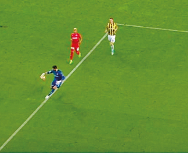 Fenerbahçe evinde Antalyaspor'a boyu eğdi, Kadıköy yıkıldı!