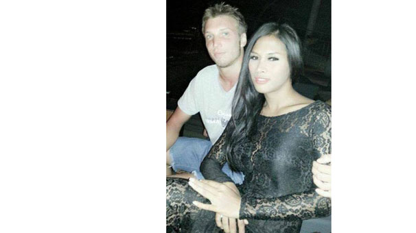 Erkek arkadaşı parçalara ayırıp pişirdi