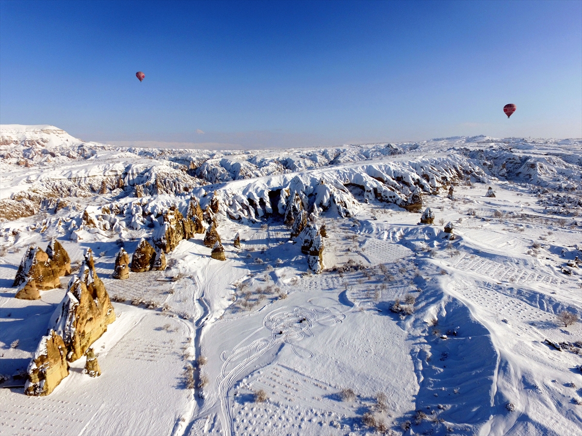 Kapadokya'dan muhteşem kar manzaraları