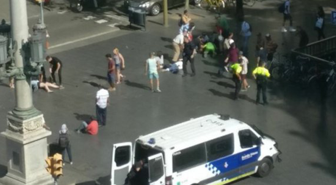 Terör, Barcelona'yı vurdu: Çok sayıda ölü ve yaralı var