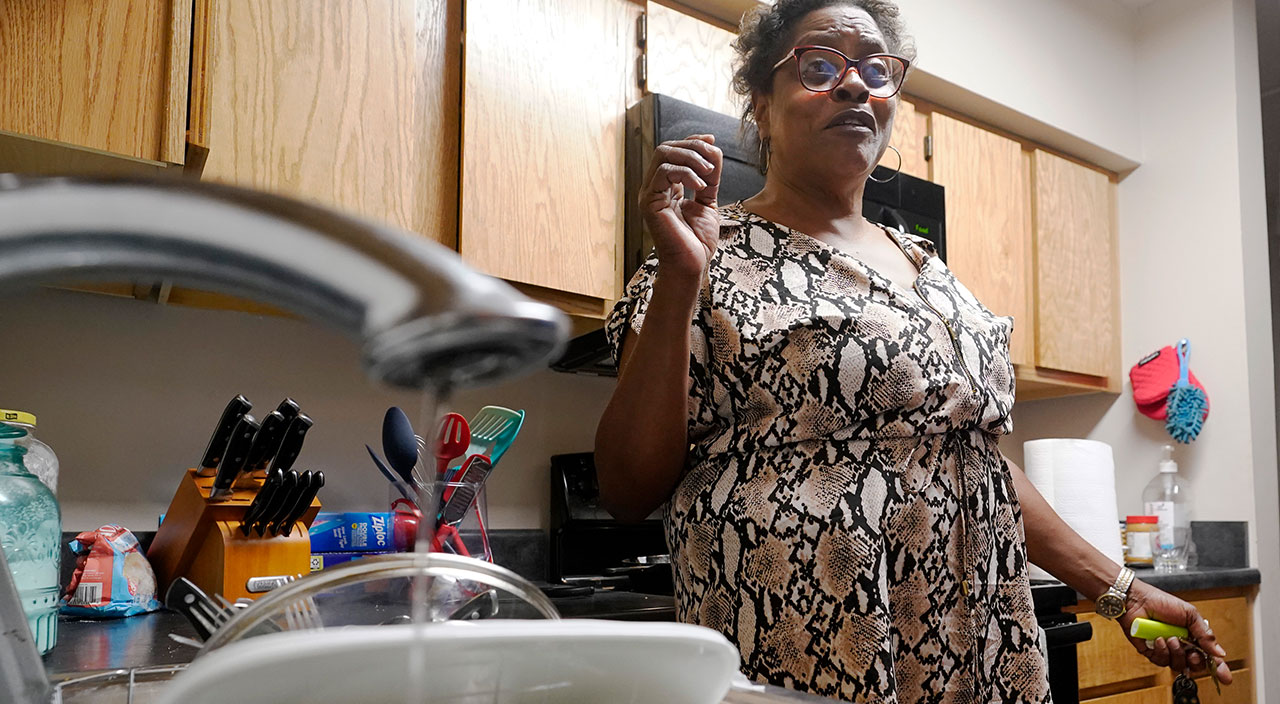 ABD'de su krizine acil çözüm: Duşta ağzınızı kapatın