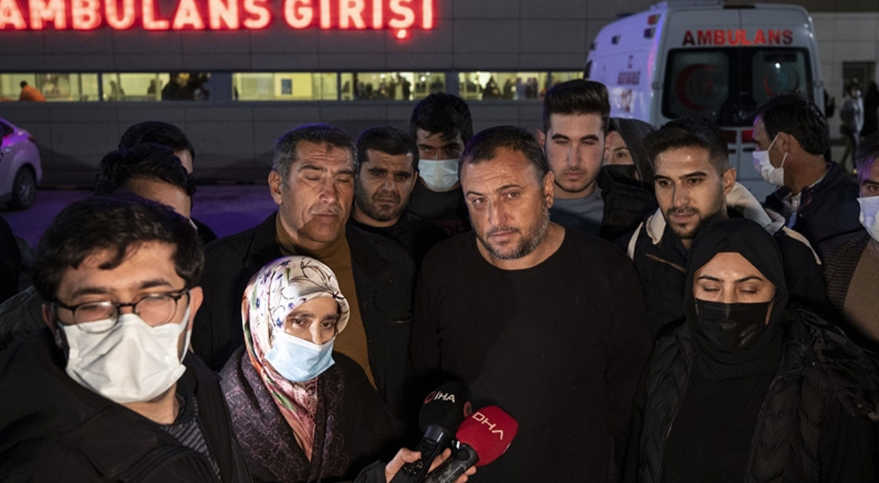 Okuldan eve dönerken köpeklerin saldırısına uğradı: Yoğun bakıma kaldırıldı Okuldan eve dönerken köpeklerin saldırısına uğradı: Yoğun bakıma kaldırıldı