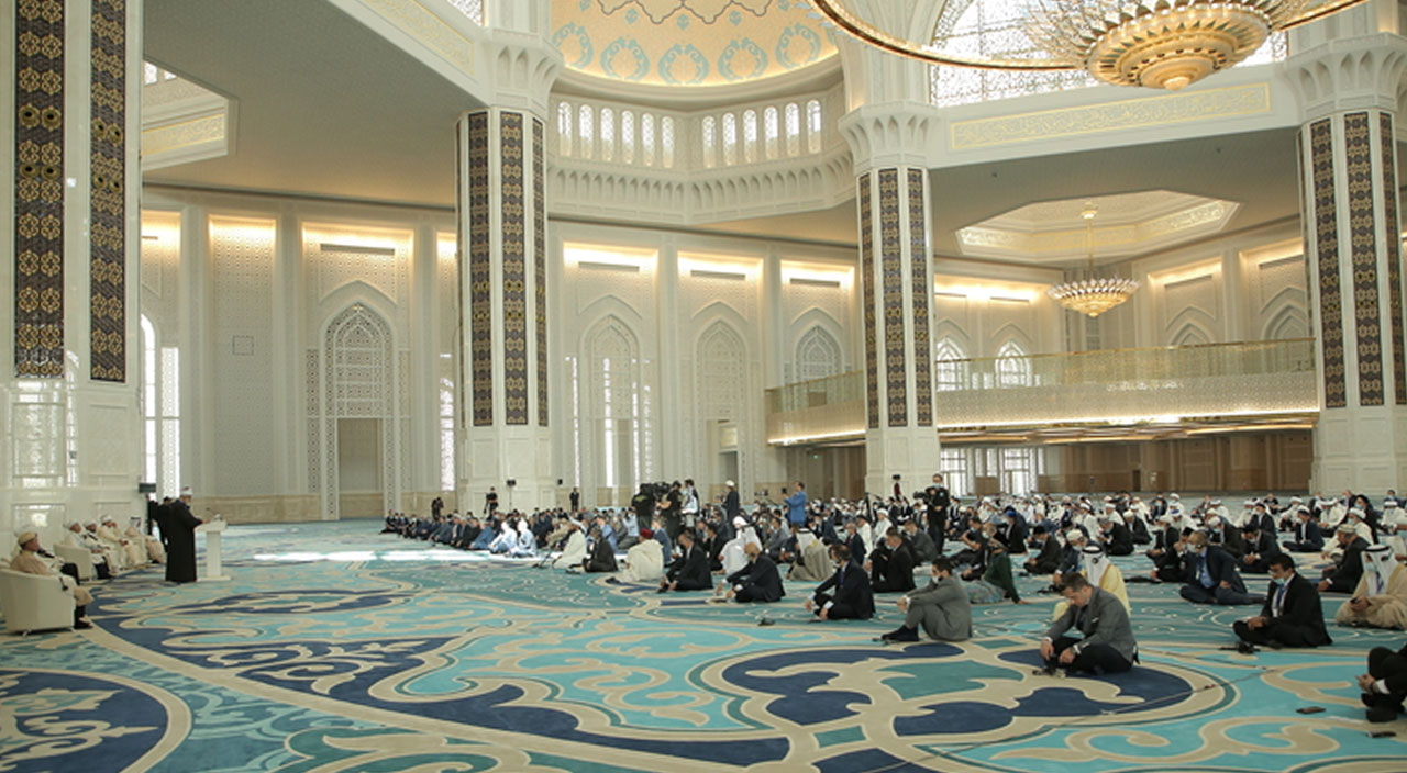 Orta Asya'nın en büyük camisi Kazakistan'da açıldı