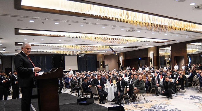 Binali Yıldırım: Ataşehir gerçek hizmetin farkını görecek Binali Yıldırım: Ataşehir gerçek hizmetin farkını görecek