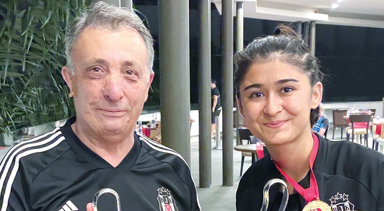 Beşiktaş'ın kadın futbolcusu Seda Nur İncik: Pembe top ayrımcılık demek