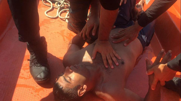 Sarayburnu açıklarında yaşanan can pazarı kamerada!