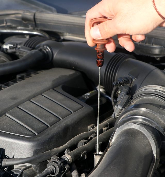 Sıfır olarak aldığı otomobil kabusu olunca çareyi mahkemede buldu!