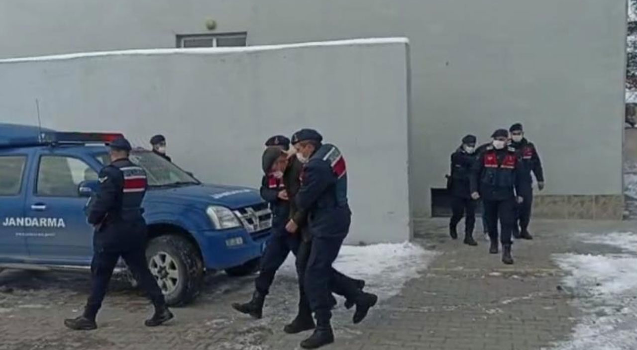 Köydeki köprünün demirlerini satan muhtar tutuklandı