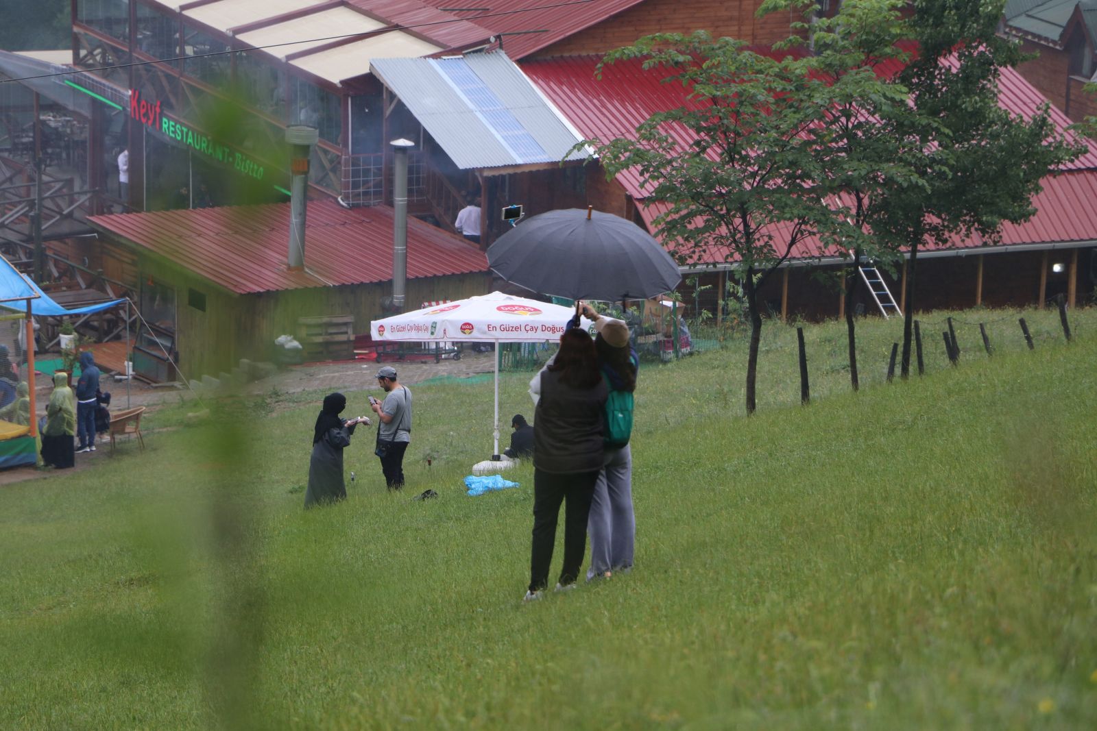 Rize'nin Çamlıhemşin ilçesi günde 25-30 bin turisti ağırlıyor