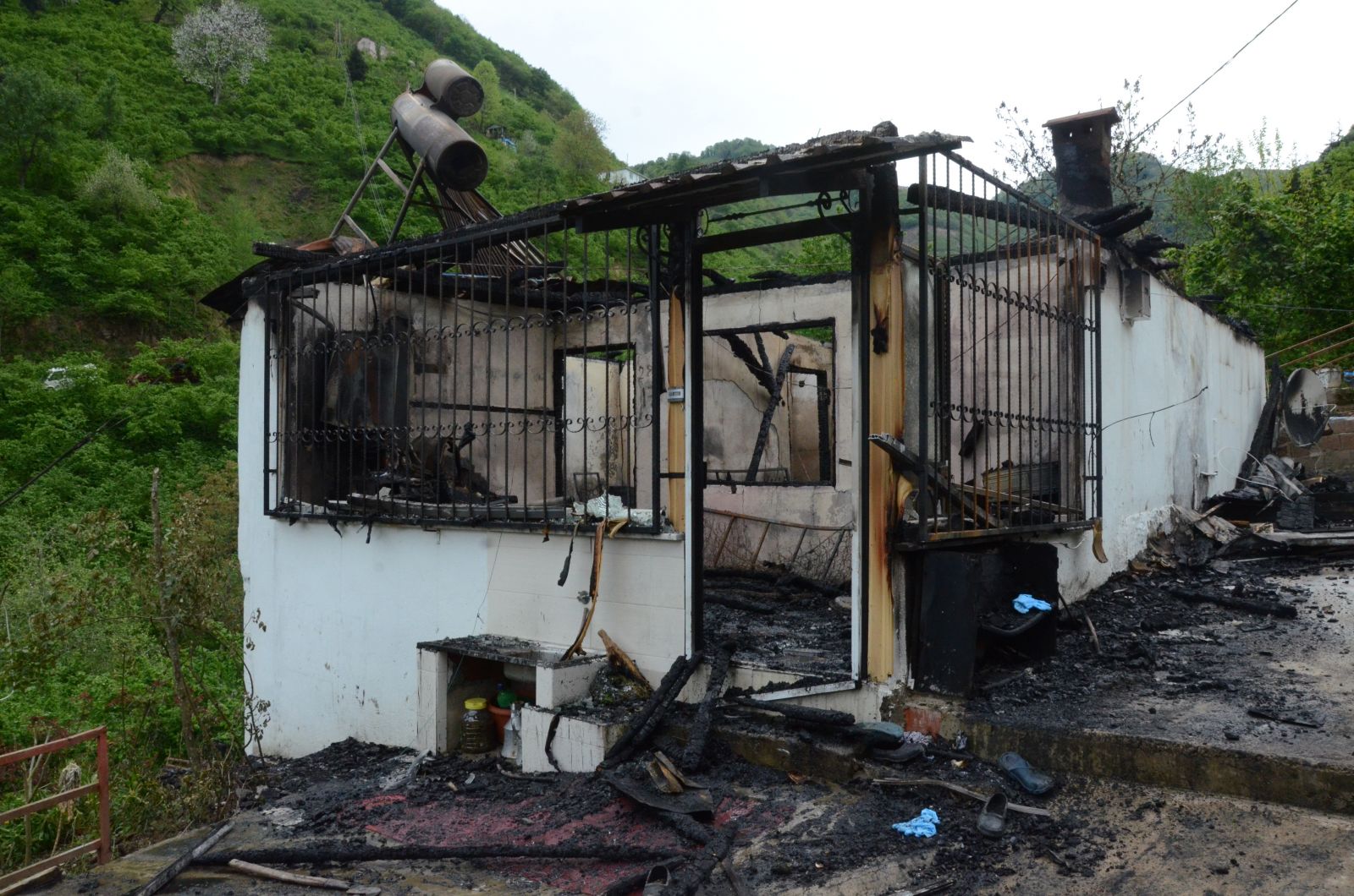 Ordu'da ev yangınında yaşlı çift hayatını kaybetti