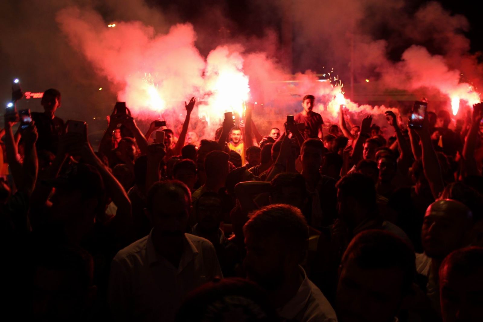 Dünya yıldızı geldi, Kayseri ayağa kalktı!