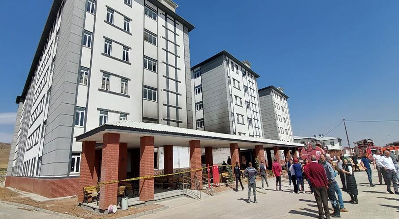 Öğrenci yurdunda yangın paniği