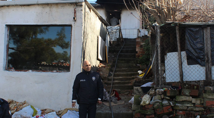 İzmir’de kahreden yangın: Anne ve bebeği öldü, iki çocuk yaralı