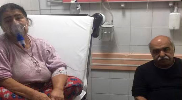 Yemek yerken komşuları evin yandığını haber verdi, çift kurtuldu