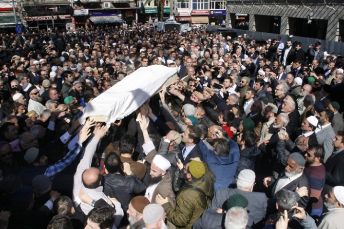 Ahmet Yaşar Hocaefendi ebediyete uğurlandı Ahmet Yaşar Hocaefendi ebediyete uğurlandı