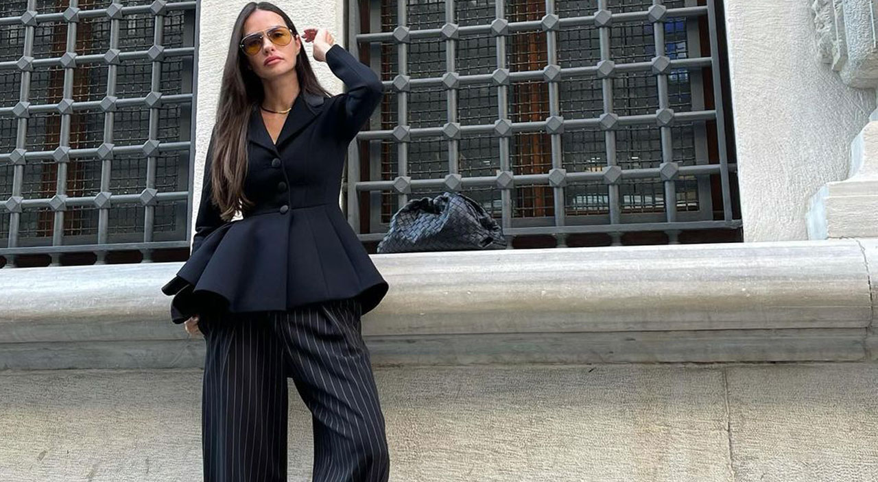 Yasemin Özilhan’dan eleştirilere cevap: “Sadece benim kıyafetlerim değil, peynir de süt de pahalı” Yasemin Özilhan’dan eleştirilere cevap: “Sadece benim kıyafetlerim değil, peynir de süt de pahalı”