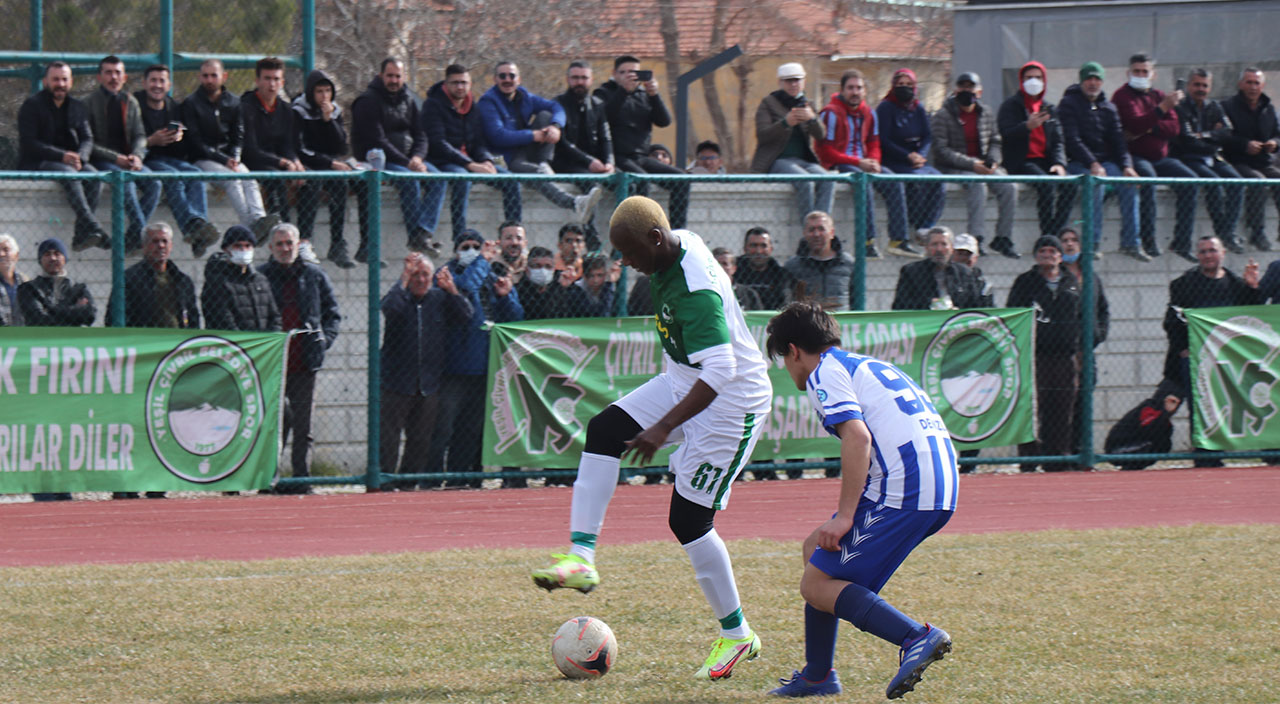 Yattara 5 yıl sonra yeşil sahalara döndü