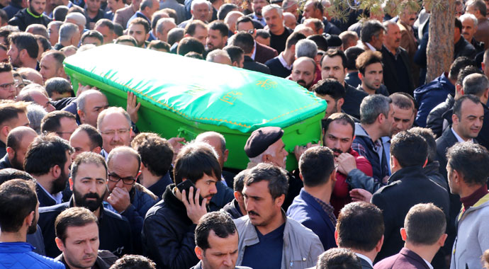 Yeni seçilen meclis üyesi vefat etti Yeni seçilen meclis üyesi vefat etti