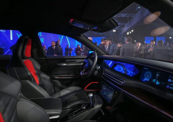 Türkiye yerli otomobiline kavuştu! İç dizaynı nefes kesti