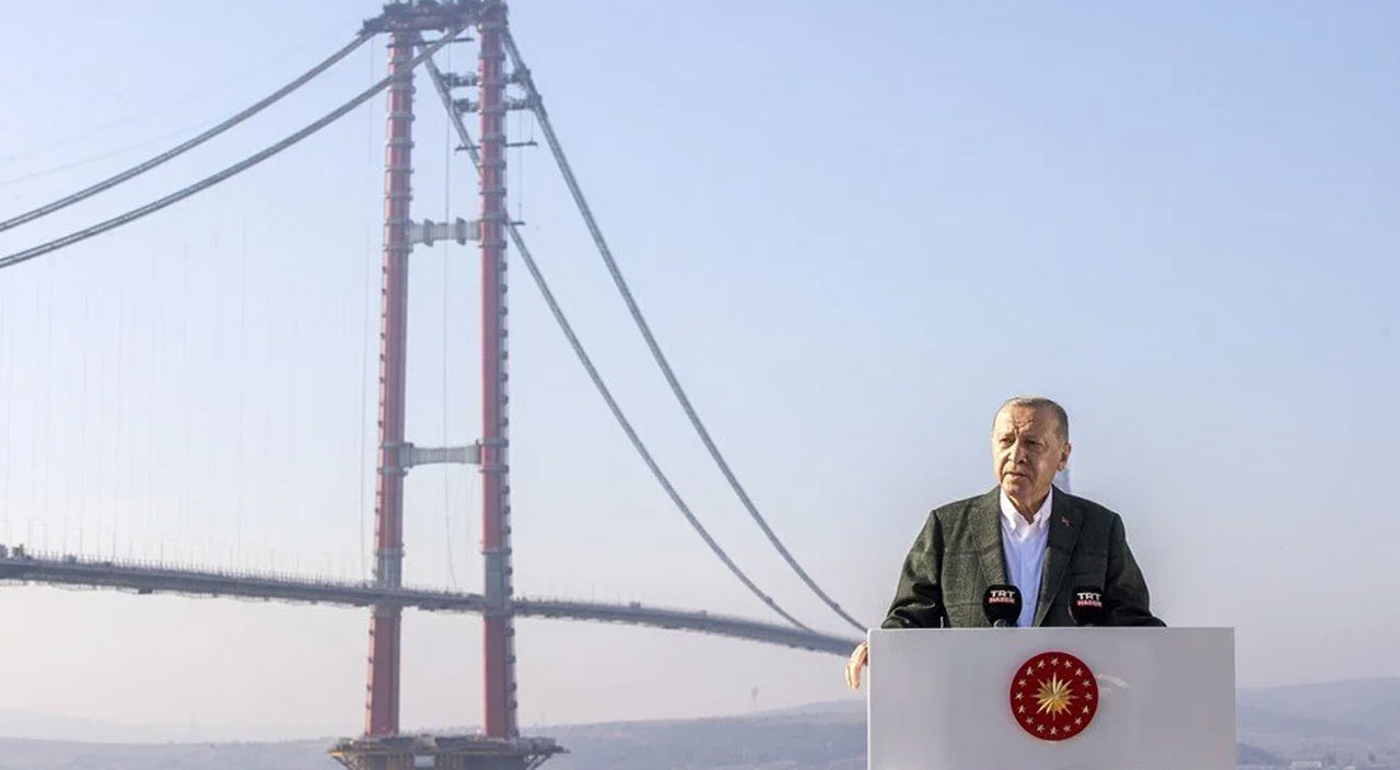 Cumhurbaşkanı Erdoğan Çanakkale Köprüsü Son Tabliye Montaj Töreni'ne katıldı