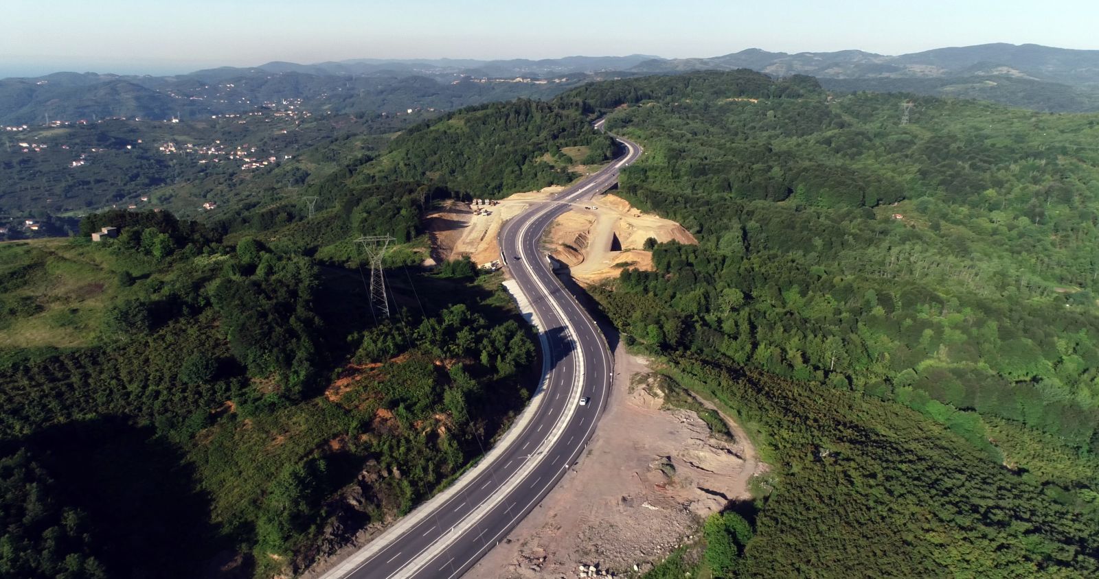 45 yıllık rüya sona erdi! 36 km’lik duble yol hizmete açıldı 45 yıllık rüya sona erdi! 36 km’lik duble yol hizmete açıldı