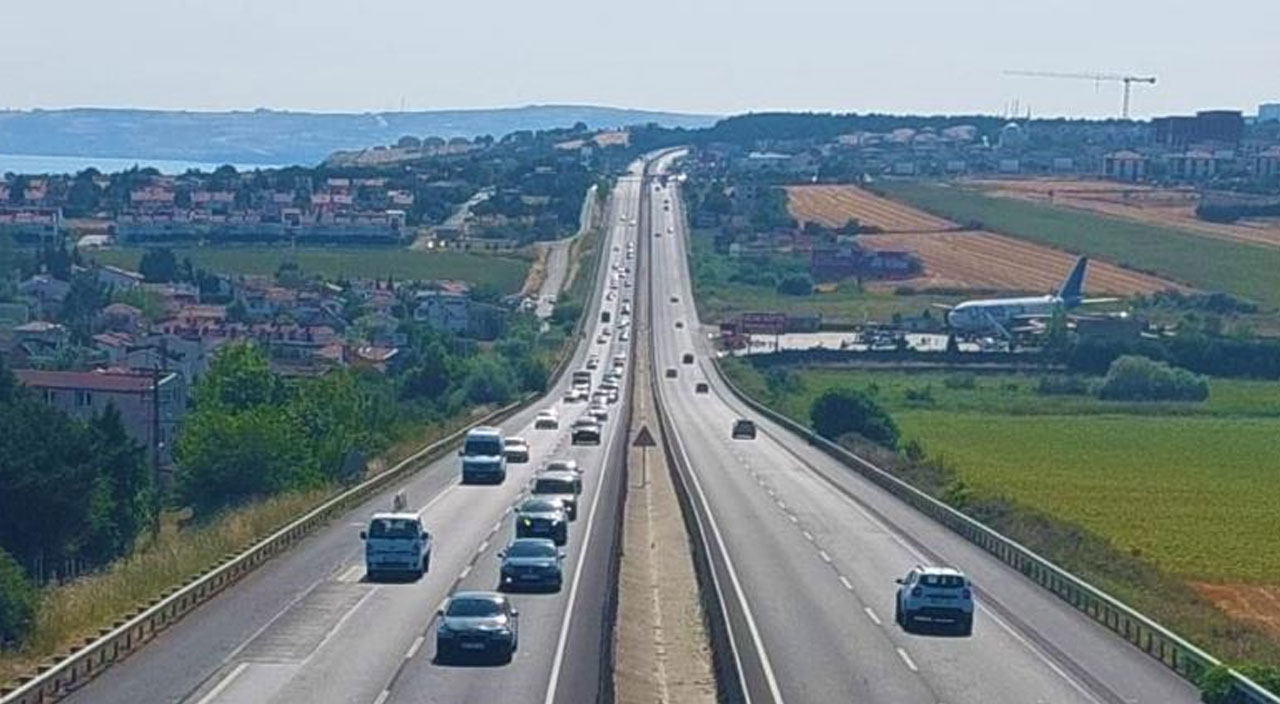 Günübirlikçiler yolda: İstanbul-Tekirdağ yolu kilit