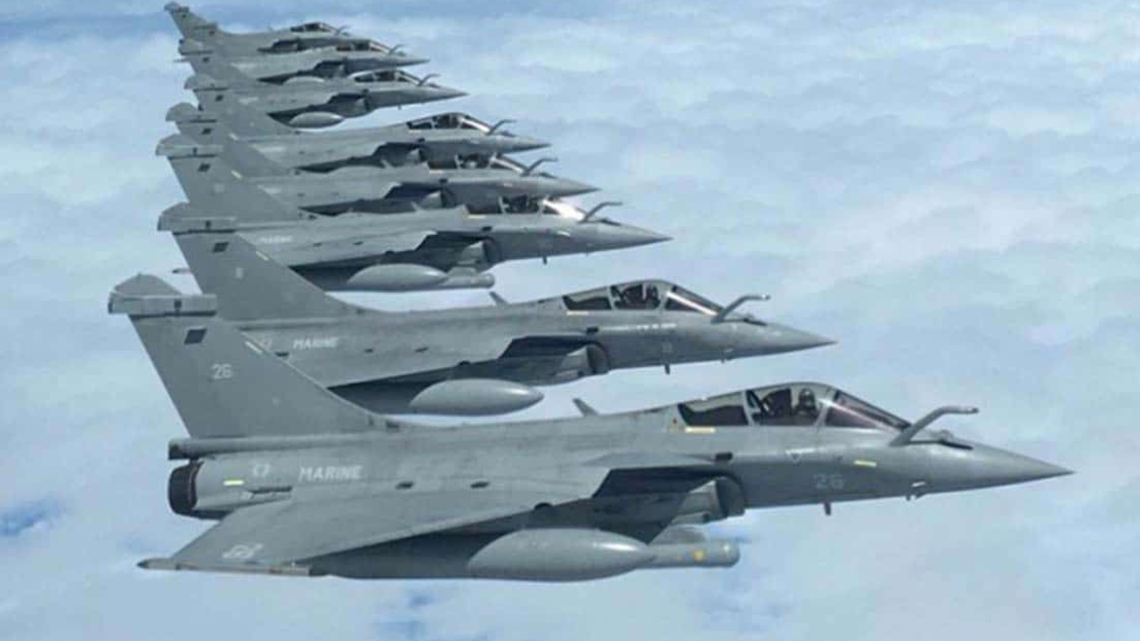 Fransız Rafale savaş uçakları iki hafta içinde Yunanistan’da Fransız Rafale savaş uçakları iki hafta içinde Yunanistan’da