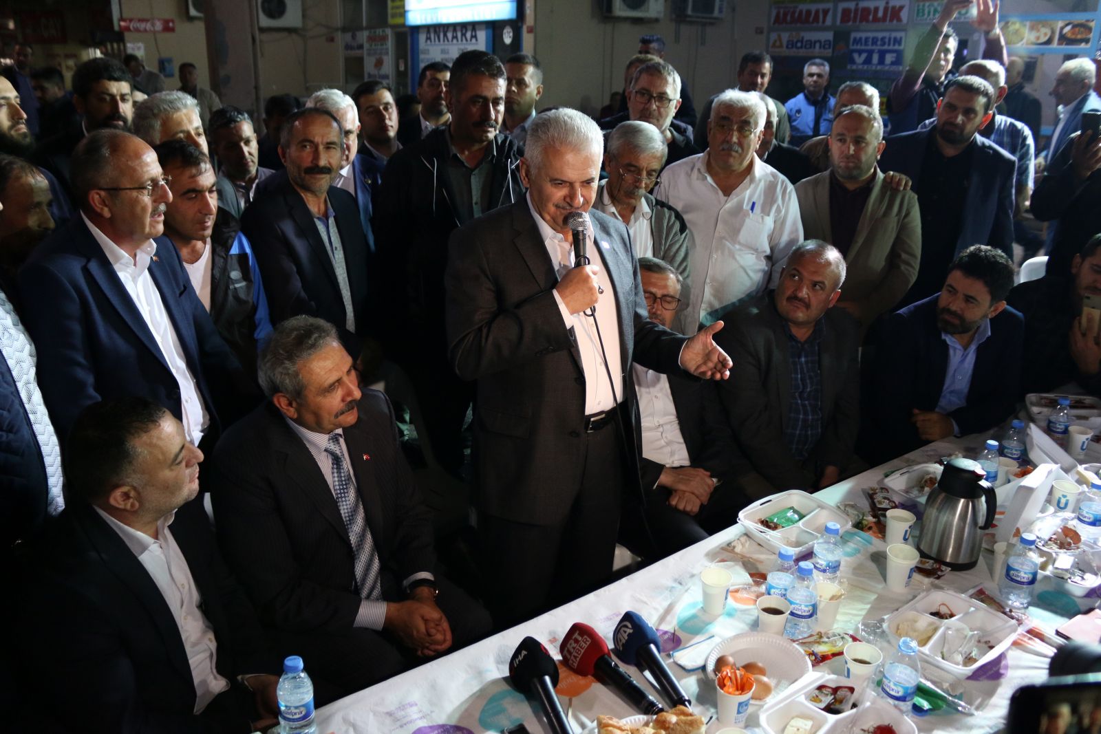 Binali Yıldırım: Yolları böleriz Türkiye’yi böldürmeyiz