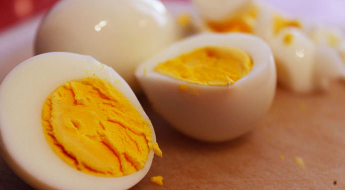 Yumurta nasıl haşlanır? Yumurta haşlama kaç dakika sürer ve pişirme yöntemleri...
