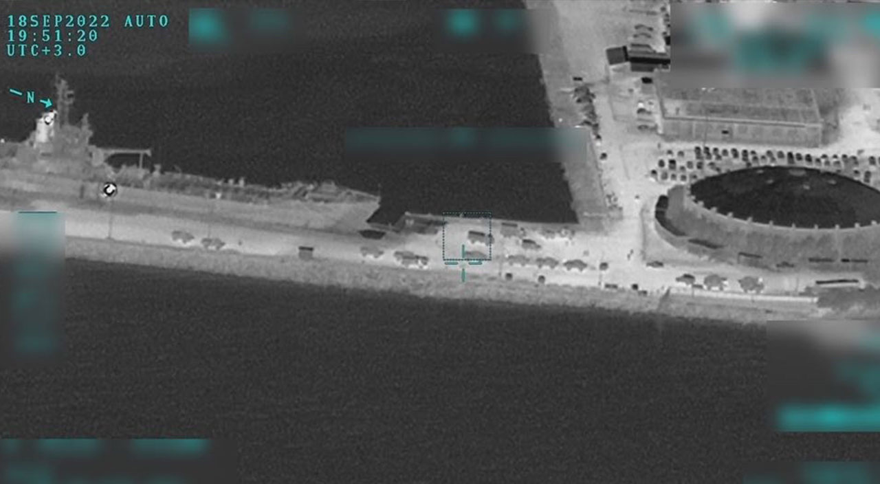 Son dakika... Yunanistan'dan Ege’de büyük tahrik! Türk İHA'sı görüntüledi: Gemiyle adalara zırhlı taşıdılar