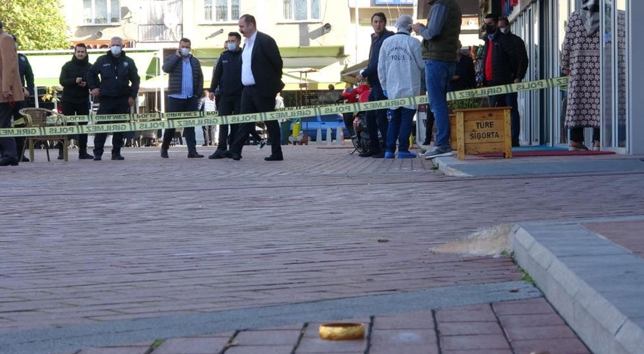 Soyguncu kuyumcudaki imitasyon altınları bile çaldı