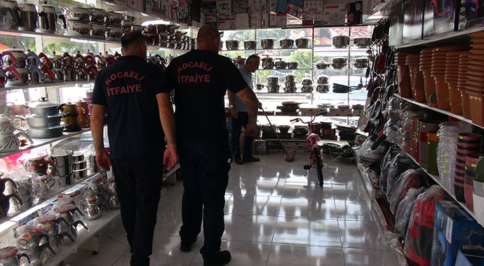 Züccaciyede yılan paniği! Deprem oluyor zannetti