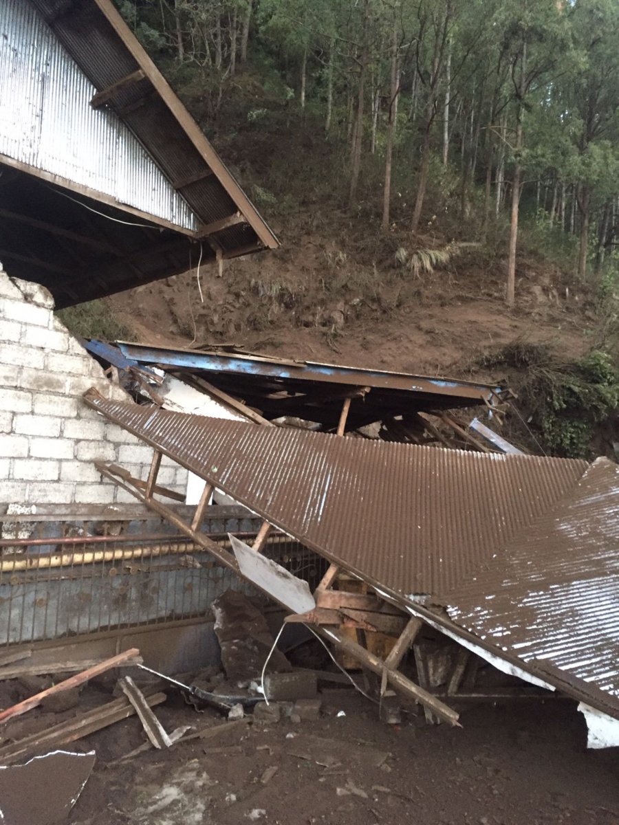 Endonezya'da 4.8 büyüklüğünde deprem