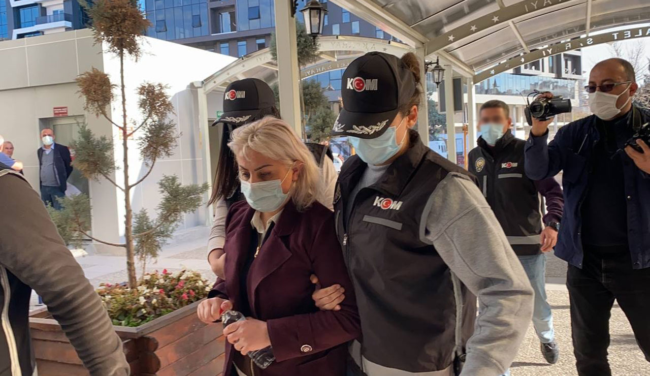 'Çakma profesör' herkesi parmağında oynatmış! Oscar'lık sahtekarlık