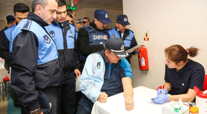 İstanbul zabıtası Kızılay'ın çağrısına kayıtsız kalmadı