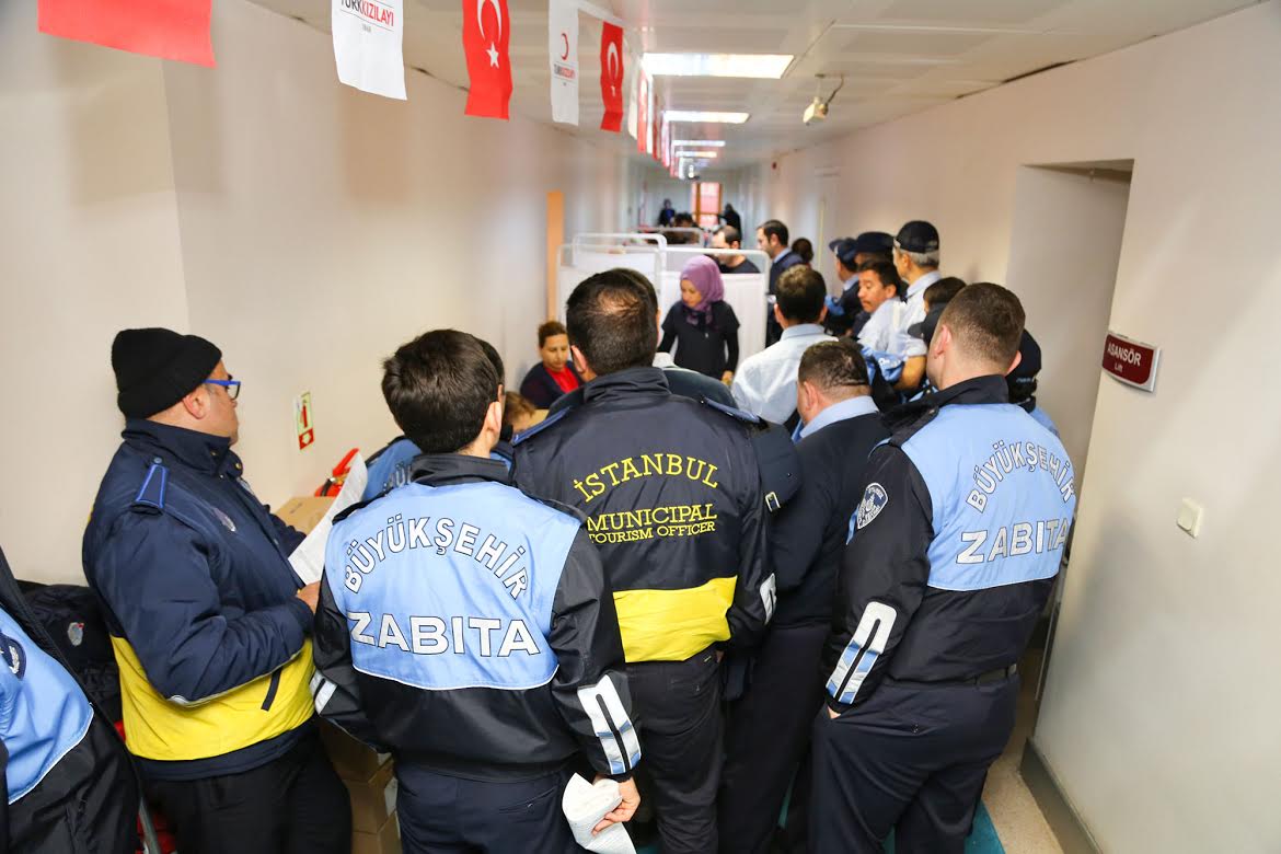 İstanbul zabıtası Kızılay'ın çağrısına kayıtsız kalmadı