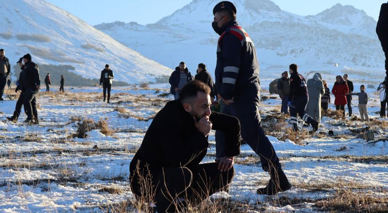 Kayseri'de öğrencileri taşıyan servis kaza yaptı: Ölü ve yaralılar var