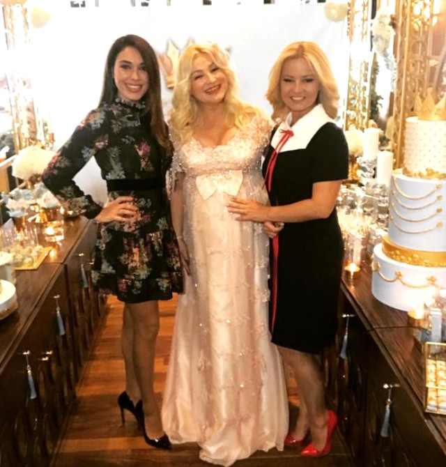 Uzun zamandır gözükmüyordu, Zahide Yetiş'in Baby Shower'ında ortaya çıktı