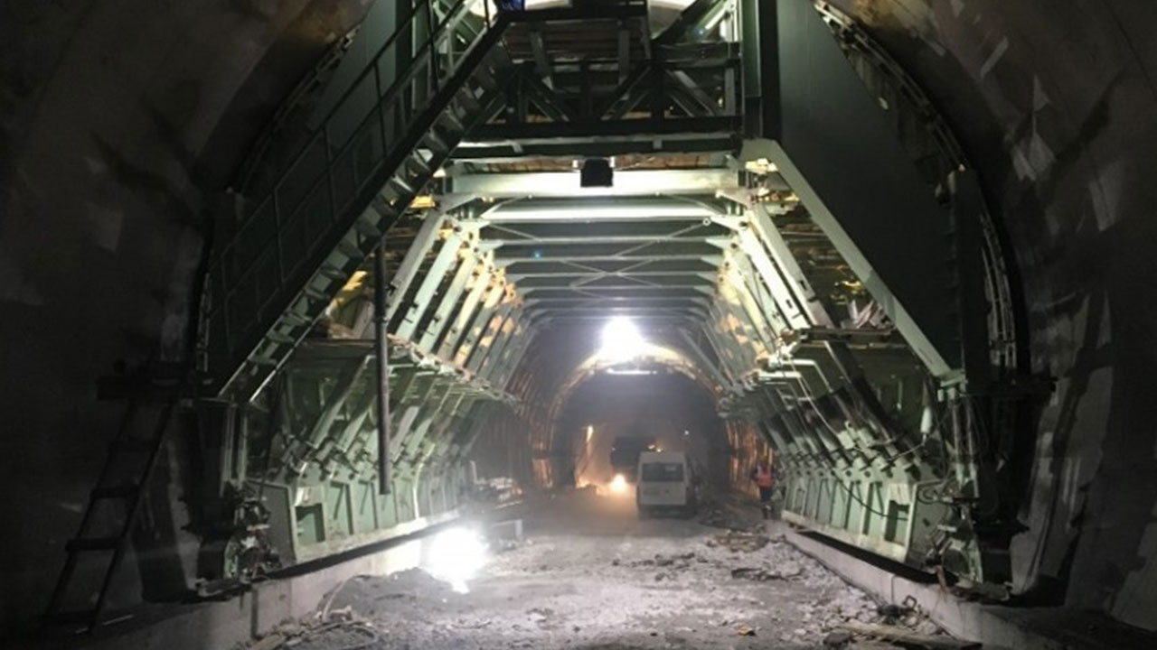 Çalışmalar sürüyor! Yeni Zigana Tüneli'nde ışık yıl sonunda görünecek