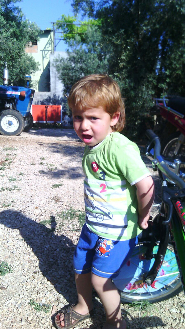 Adana'da 1 ev yandı, 5 yaşındaki çocuk hayatını kaybetti