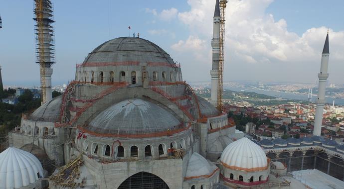 Cumhuriyet tarihin en büyük camisi Kadir Gecesi'nde ibadete açılıyor