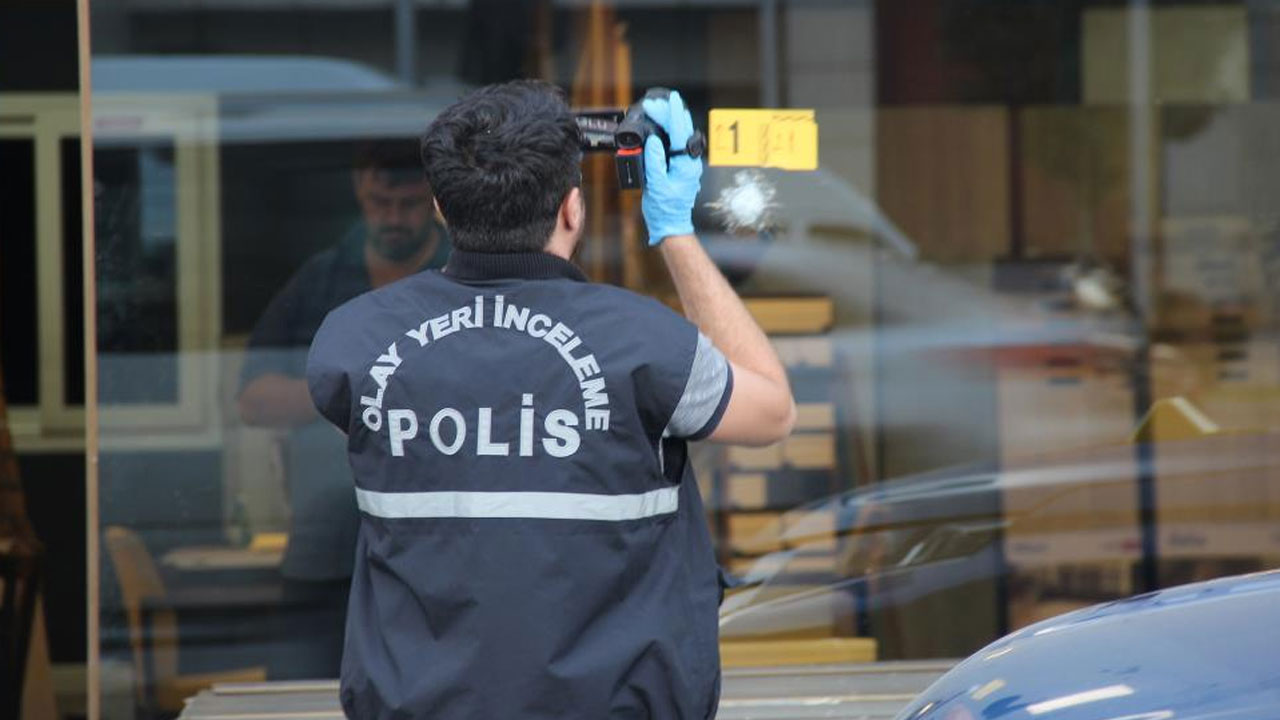 Müteahhitler sokak ortasında çatıştı!