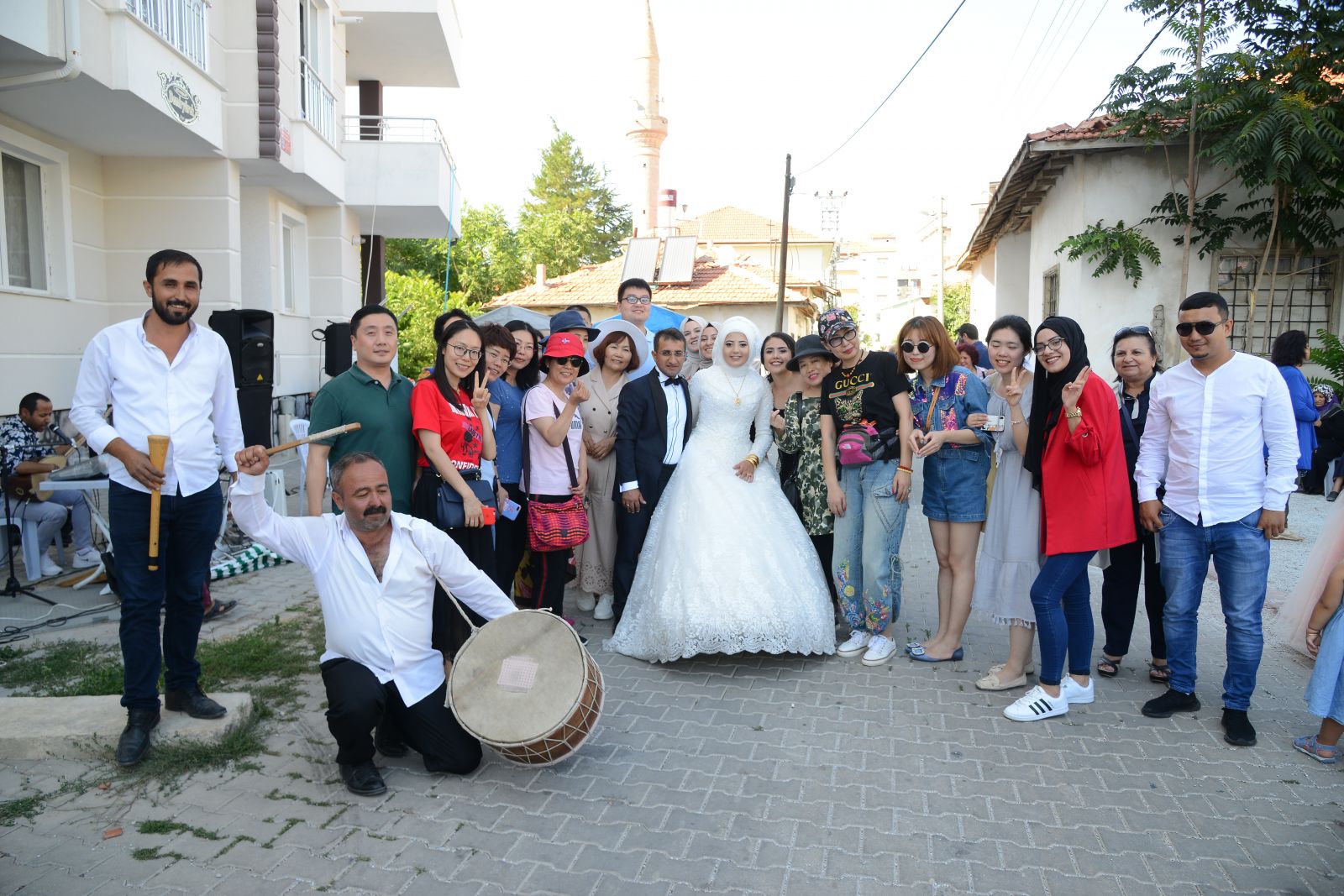 Çinli turistler Kırşehir'de yöresel düğünde eğlendi