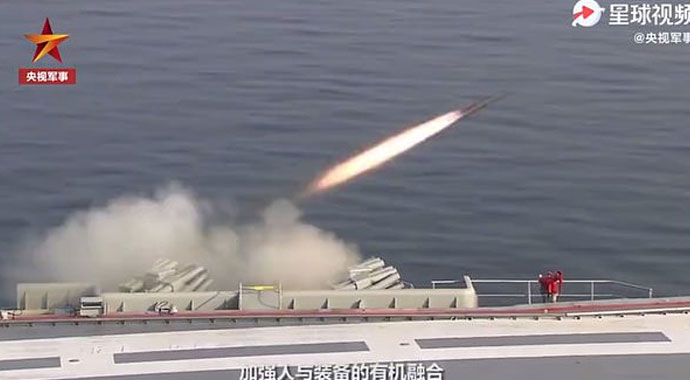 Çin, ikinci uçak gemilerinin savaşa hazır olduğunu duyurdu