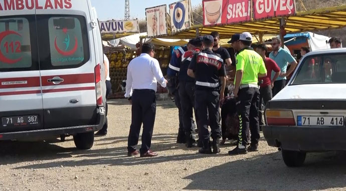 Otomobilin çarptığı 14 yaşındaki çocuk hayatını kaybetti