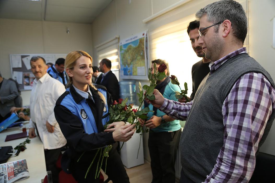 İstanbul zabıtası öğretmenleri unutmadı
